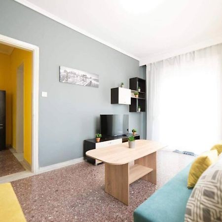 Chris & Mary Comfort Rooms Περαία Εξωτερικό φωτογραφία