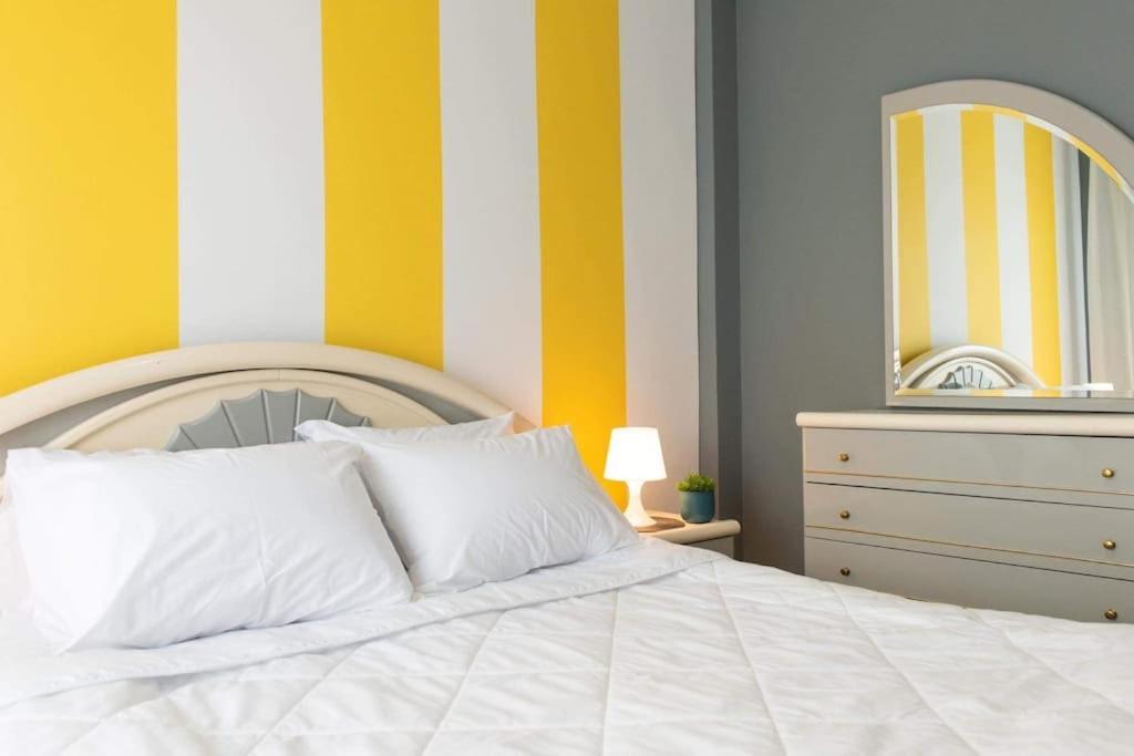 Chris & Mary Comfort Rooms Περαία Εξωτερικό φωτογραφία